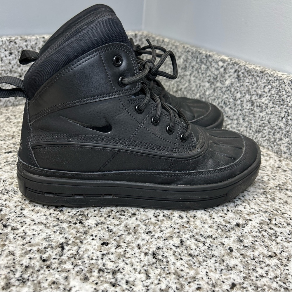 Nike ACG Woodside II Lace up Winter Boots/Shoes